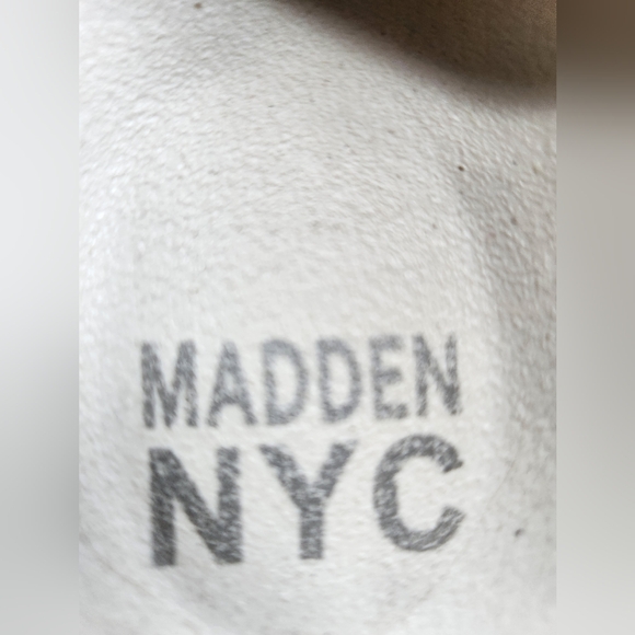 Women's SteveMadden Silver Sparkling Sandals - Picture 3 of 4